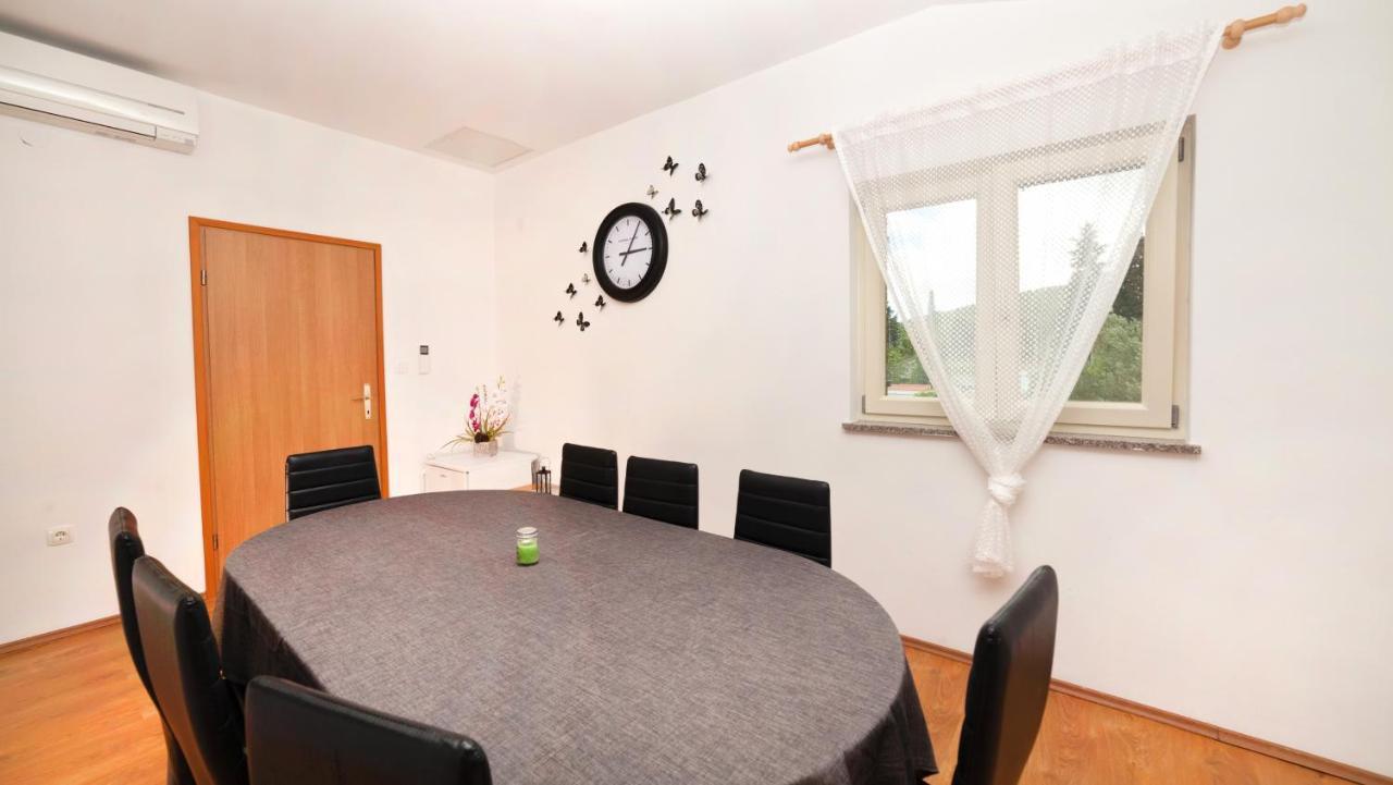 Apartments Barbara Брсеч Екстер'єр фото