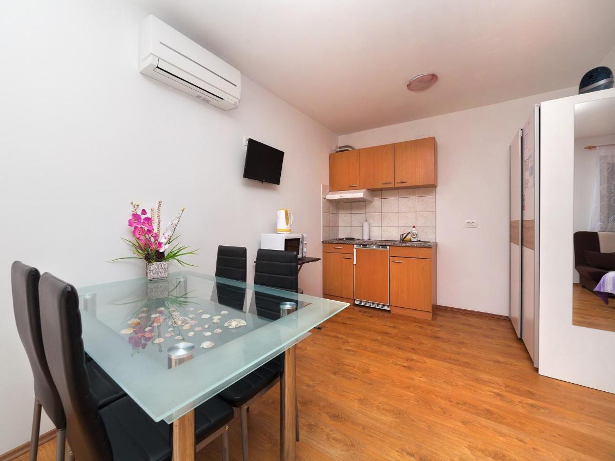 Apartments Barbara Брсеч Екстер'єр фото
